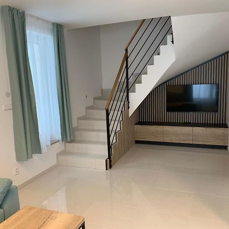 Chaty Pod Klinovcem Loucna pod Klinovcem Luaran gambar
